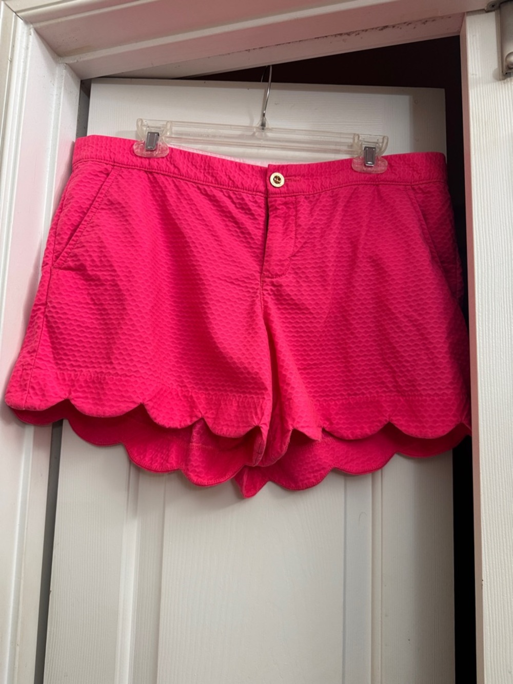 Lilly Pulitzer Bright Pink Scallop Hem Shorts